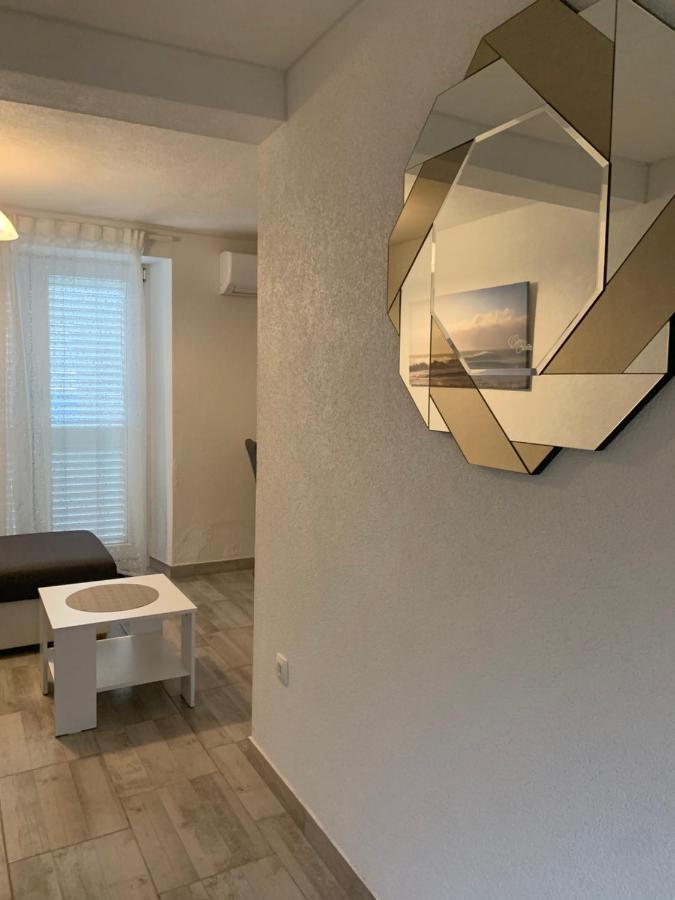 Apartman Annamaria Крес Екстериор снимка