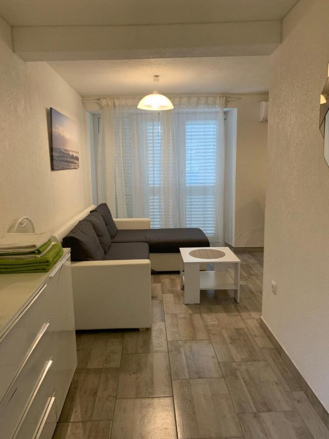 Apartman Annamaria Крес Екстериор снимка